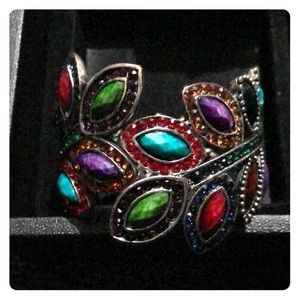 Multicolor snap arm bracelet